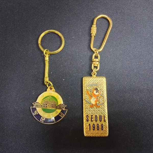 [BUNJANG] Cheong Wa Dae & 1988 Seoul Olympics Commemorative Keychain Bundle / 기념키링(청와대.88올림픽)일괄