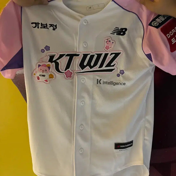 [BUNJANG] KT Wiz MapleStory Collaboration Pink Jersey Size 95 / Kt wiz 메이플스토리 콜라보 핑크 95사이즈 판매합니다