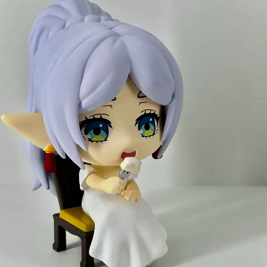 [BUNJANG] Frieren Travel Diary Figure (A Version) / 프리렌 여행일기 피규어