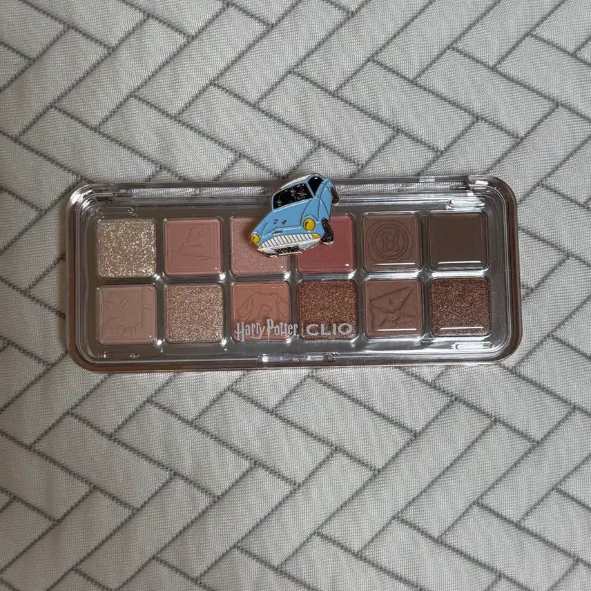 [BUNJANG] Clio Pro Eye Palette Harry Potter Edition Ron Weasley / (새상품) 클리오 프로 아이 팔레트 해리포터 에디션 론위즐리