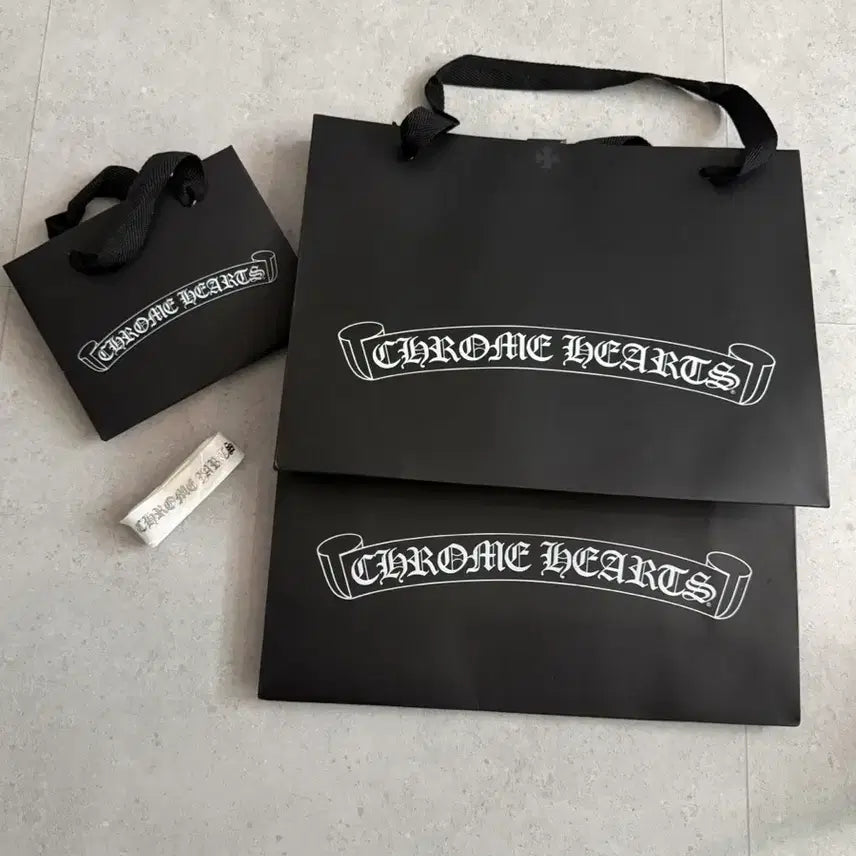 [BUNJANG] Chrome Hearts Shopping Bags (3 pcs) with Packaging String / [os] 크롬하츠 쇼핑백 3개 + 포장끈