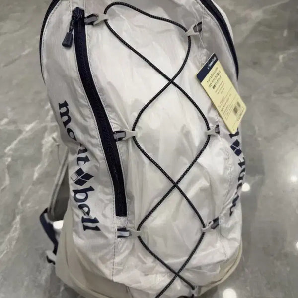 [BUNJANG] Montbell Lightweight Waterproof Hiking Backpack / 몬벨 montbell 아이보리 네이비 경량 등산 백팩 방수 아웃도어 여행용 배낭 새상품