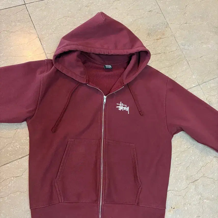 [BUNJANG] Stussy Basic Zip Hoodie Oxblood (Medium, Full Set with Tags) / [M] 스투시 베이직 집후드 옥스블러드 (택 풀구성)