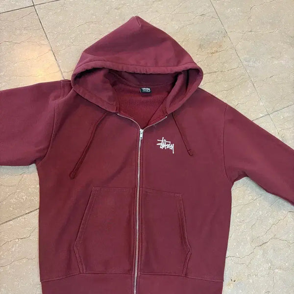 [BUNJANG] Stussy Basic Zip Hoodie Oxblood (Medium, Full Set with Tags) / [M] 스투시 베이직 집후드 옥스블러드 (택 풀구성)