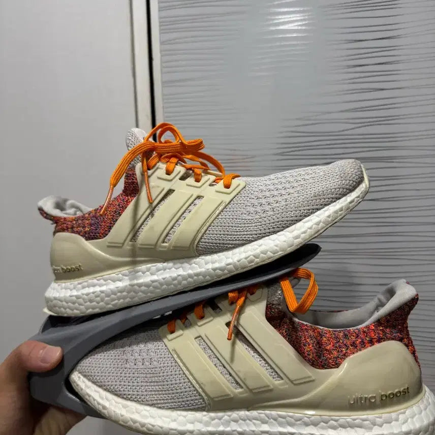 [BUNJANG] Adidas Ultraboost Multicolor Running Shoes / 아디다스 울트라부스트 멀티컬러 260