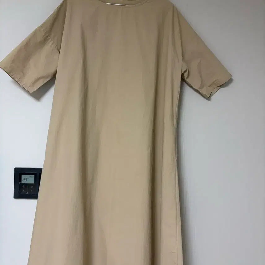 [BUNJANG] Je-pyeong Beige Long Dress / 제평베이지색 원피스