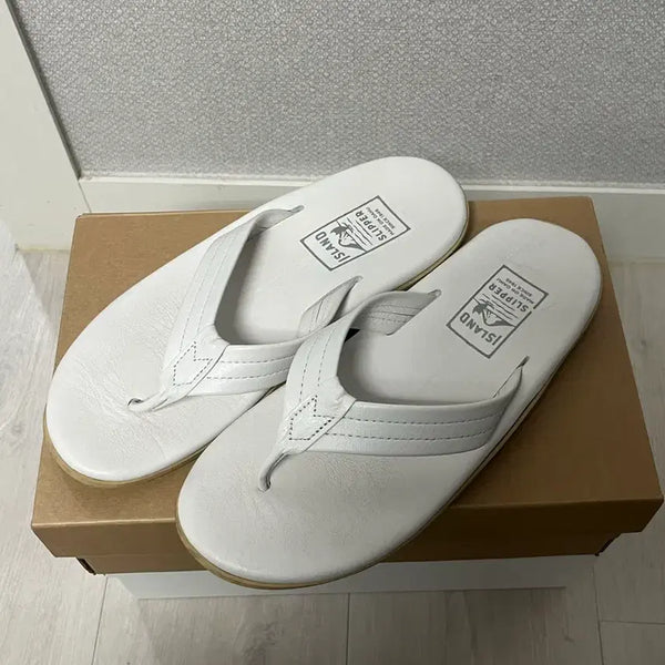 [BUNJANG] Island Slipper Leather White / 아일랜드슬리퍼 레더 화이트