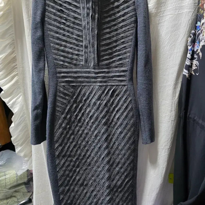 [BUNJANG] Misha Grey Shirring Dress / 미샤그레이 셔링 원피스