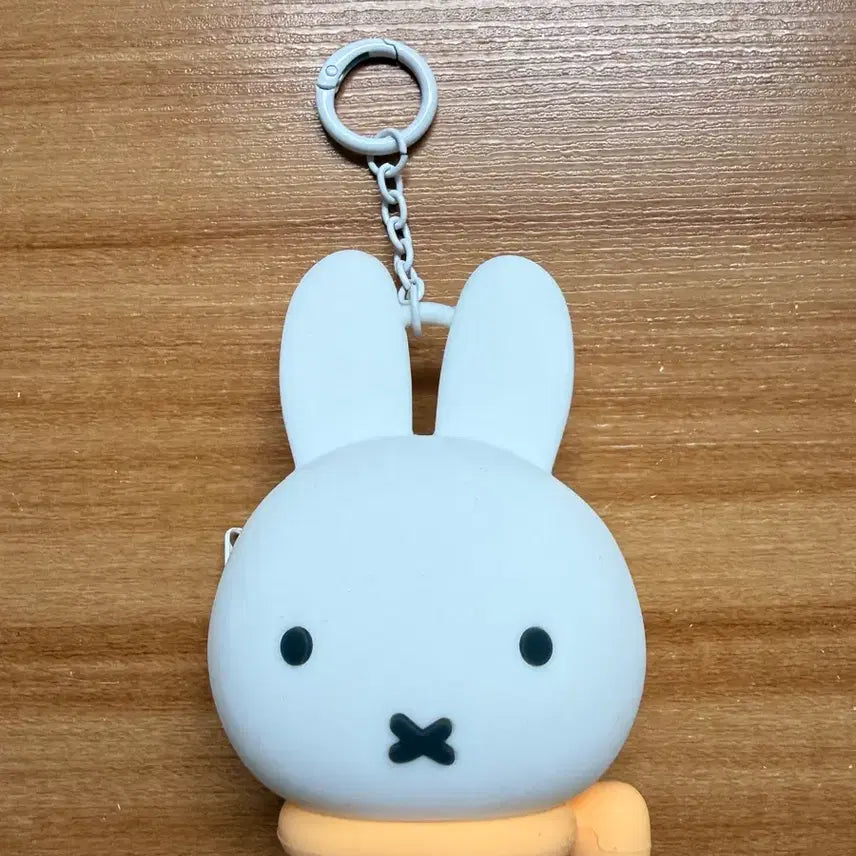 [BUNJANG] Miffy Silicone Coin Pouch Keychain / 미피 실리콘 동전지갑 키링