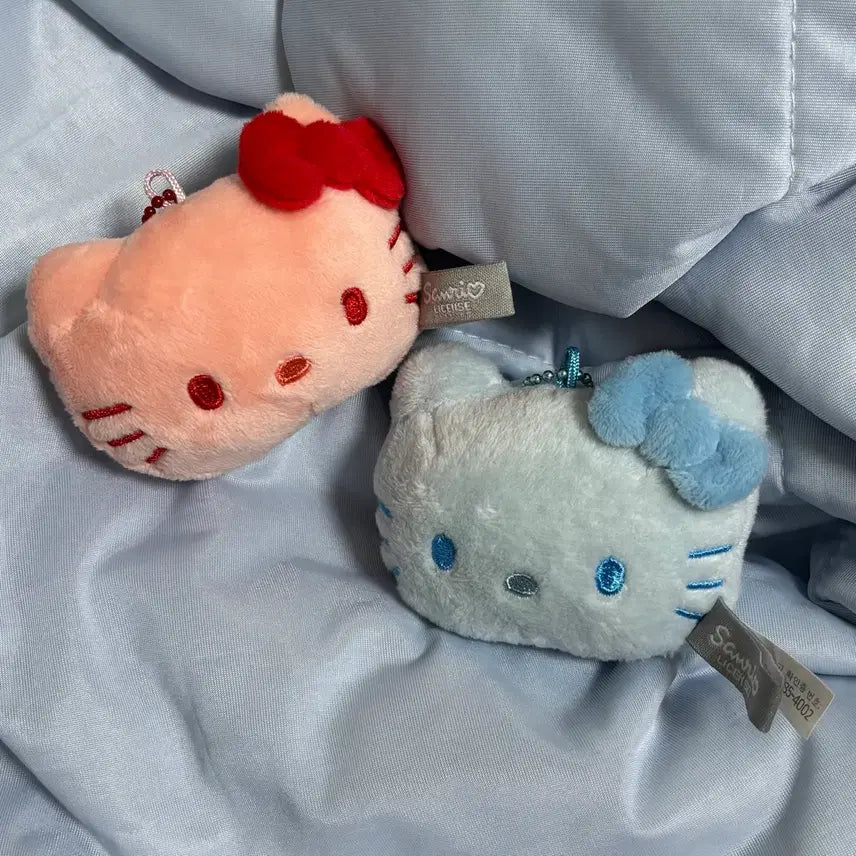[BUNJANG] Sanrio Hello Kitty Dog Tag Keychain Bundle (Red/Blue) / 산리오 헬로키티 인형 키링 일괄 (빨강/파랑)