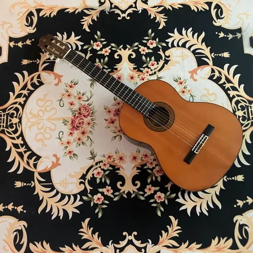 [BUNJANG] Old Yamaha C-150 Classic Guitar / 올드야마하 C-150 클래식기타