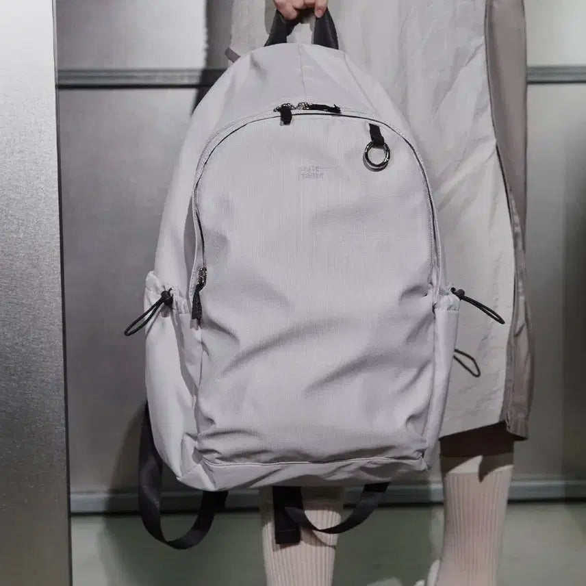 [BUNJANG] Mute Frame Essential Backpack Light Gray / 뮤트프레임 에센셜 백팩 라이트 그레이