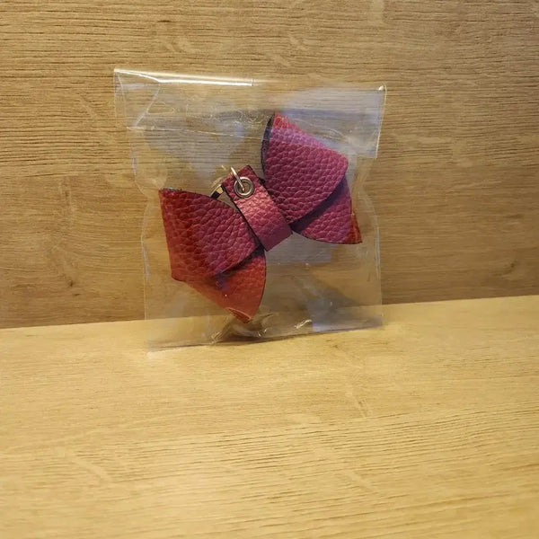 [BUNJANG] Leather Ribbon Keychain / [ 리본 키링 ] 가죽 리본 키링