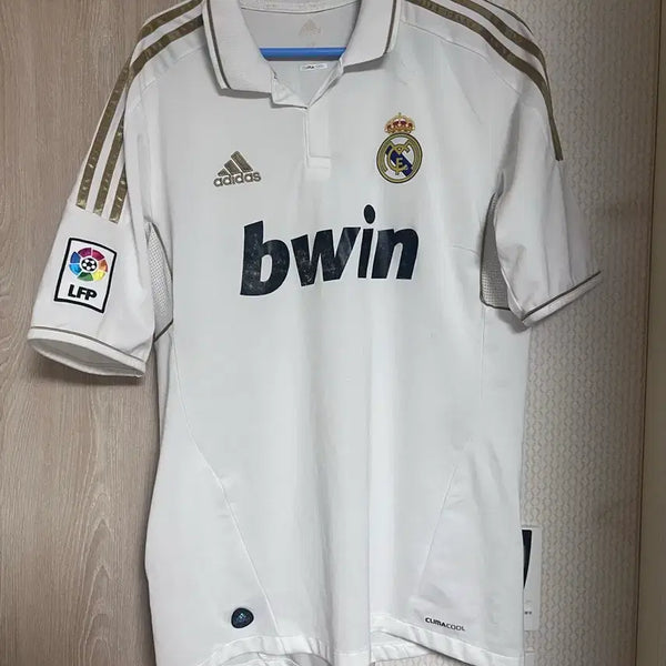 [BUNJANG] Adidas 11-12 Real Madrid Home Replica Jersey Ozil / 아디다스 11-12 레알마드리드 홈 유니폼 레플리카 져지 올드레플 외질