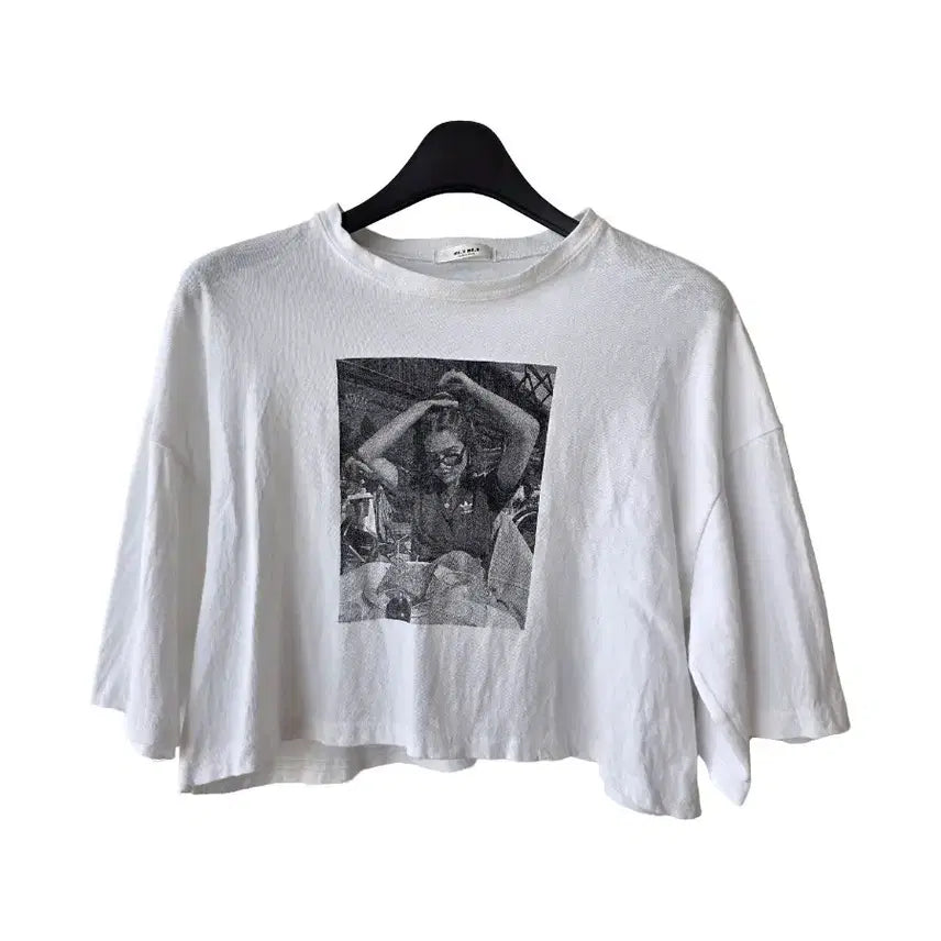[BUNJANG] White Pattern Crop T-Shirt / 66/화이트 무늬 크롭티셔츠