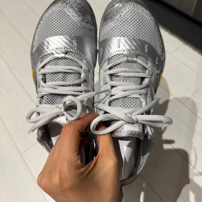 [BUNJANG] New Balance MT100AB Silver Metallic Grey 250mm / 뉴발란스 MT100AB 실버 메탈릭 그레이 250