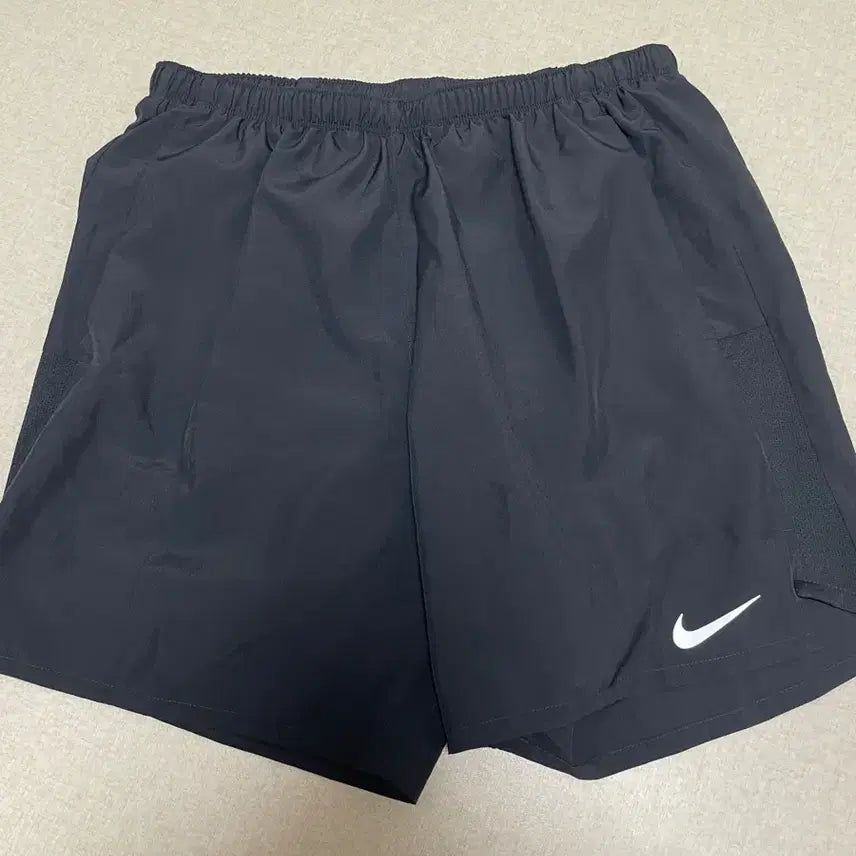 [BUNJANG] Nike Dri-FIT Challenger 7-Inch Shorts / 나이키 드라이핏 챌린져 7인치 쇼츠