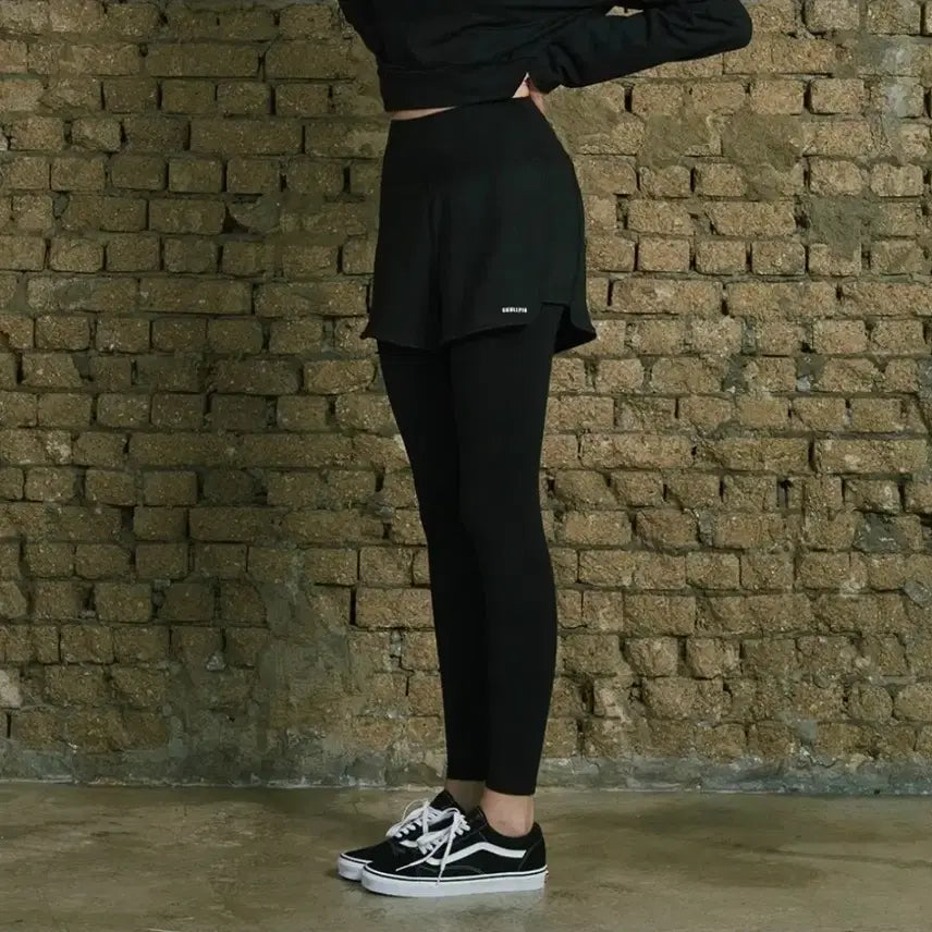 [BUNJANG] Skullpig Sella 2-in-1 Shorts Leggings / 스컬피그 셀라 투인원 반바지레깅스