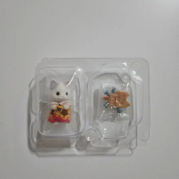 [BUNJANG] Sylvanian Families Baby Architect Secret Cat / 실바니안 아기 건축가 시크릿 고양이