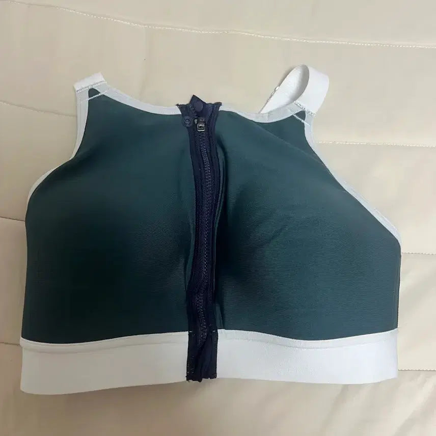 [BUNJANG] Comfort Lab High Neck Zip-Up Sports Bra Glam 85 / 컴포트랩 하이넥 집업 스포츠브라 글램 85(새상품)
