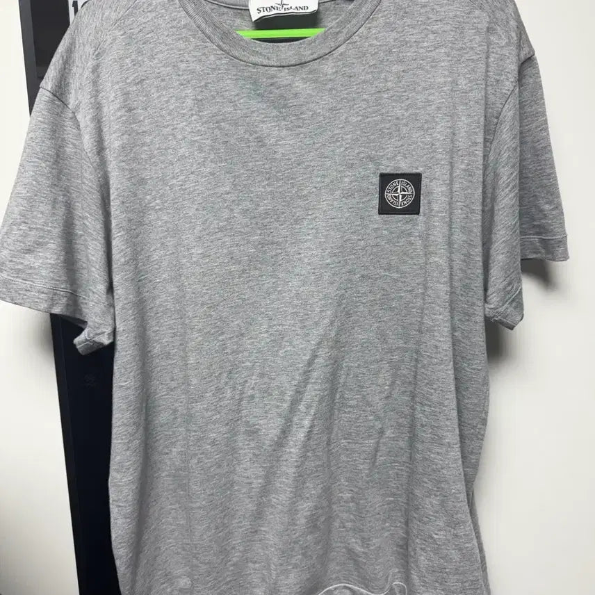 [BUNJANG] Stone Island 22FW Patch Logo Short Sleeve T-Shirt Grey L / [L] 22FW 스톤아일랜드 패치 로고 반팔 티셔츠 그레이
