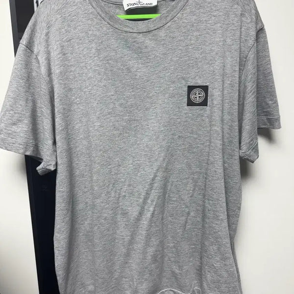 [BUNJANG] Stone Island 22FW Patch Logo Short Sleeve T-Shirt Grey L / [L] 22FW 스톤아일랜드 패치 로고 반팔 티셔츠 그레이