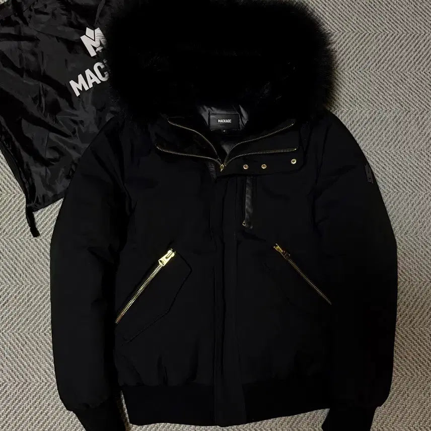[BUNJANG] MACKAGE Dixon Black Fur Gold Trim Blackper 40 Size / [S급,백화점판] 맥케이지 딕슨 금장 블랙퍼 40Size