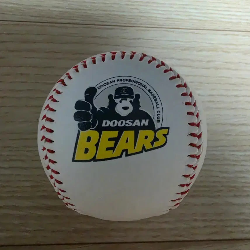 [BUNJANG] Doosan Bears Half-Moon Logo Ball / 두산베어스 반달곰 로고볼
