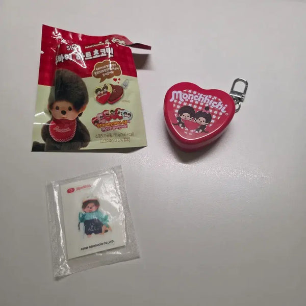 [BUNJANG] Monchhichi Heart Chocolate Tin Case Keyring with Sticker Sheet / 몬치치 하트 초콜릿 틴케이스 키링 + 띠부실