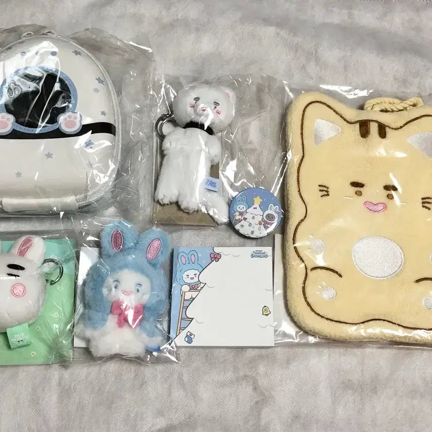 [BUNJANG] SHINee Onew Bundle Set 'Jjinggu Wang' Merch / 샤이니 온유 MD 찡구왕 찡냥이 찡즈 굿즈 일괄