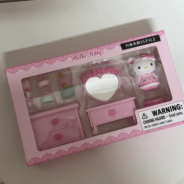 [BUNJANG] Sanrio Doll & Dresser Miniature Figure Playset / 산리오 돌 & 드레서 미니어쳐 피규어 화장품 화장대 인형놀이 세트 헬로키티