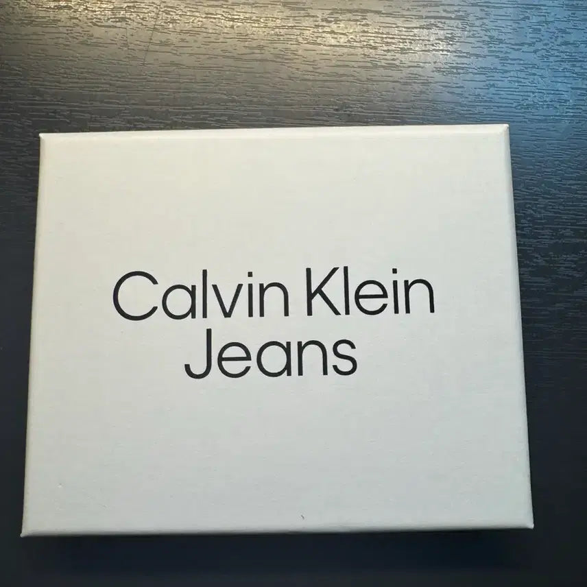 [BUNJANG] Calvin Klein Jeans Bifold Wallet Card Holder / 캘빈클라인진스 반지갑 카드지갑 정가 79000원