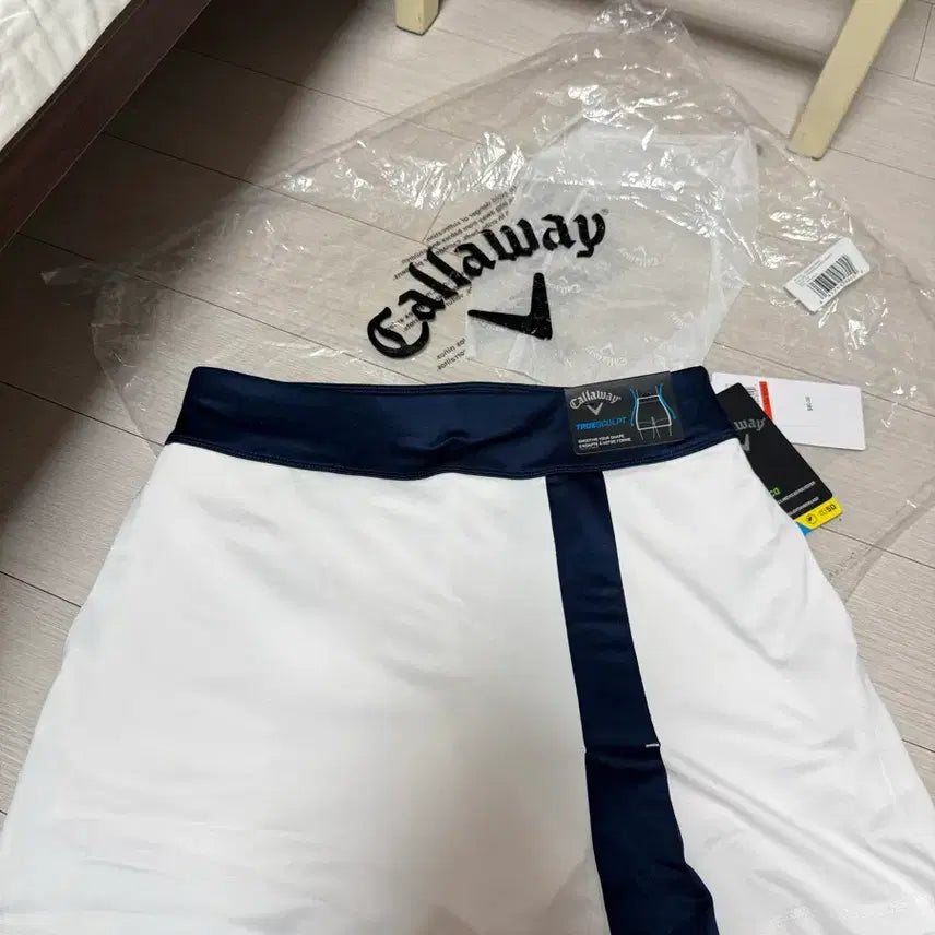 [BUNJANG] Callaway Women's Golf Skirt White Navy XS / [새제품, 미국 구매] 캘러웨이 16 골프 스커트 Callaway XS 화이트 네이비