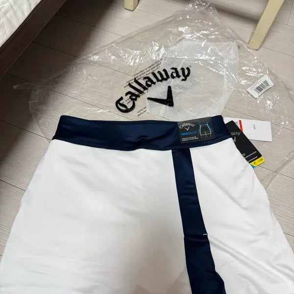 [BUNJANG] Callaway Women's Golf Skirt White Navy XS / [새제품, 미국 구매] 캘러웨이 16 골프 스커트 Callaway XS 화이트 네이비