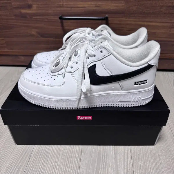 [BUNJANG] Nike x Supreme Air Force 1 Low White Black / 나이키 슈프림 에어 포스1 로우 화이트 블랙 270 CU9225-102