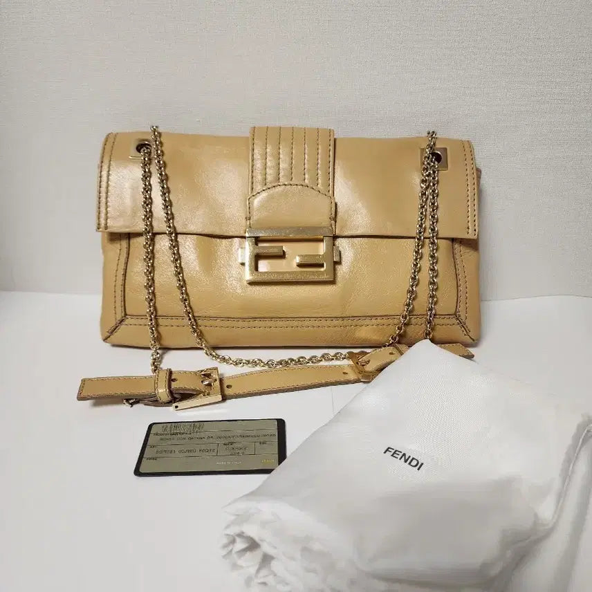 [BUNJANG] Fendi Baguette Chain Shoulder Bag / Crossbody Bag / 펜디 바게트 체인 숄더백 겸 크로스백