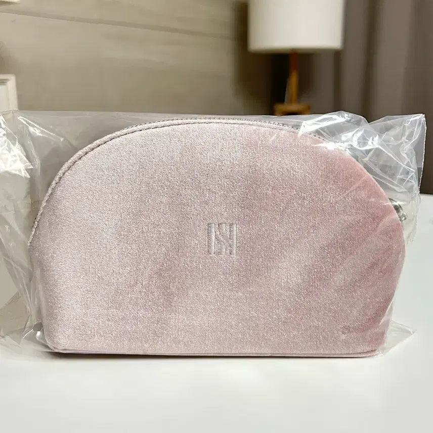[BUNJANG] Hera Velvet Pink Pouch / 헤라 벨벳 핑크 파우치 새상품