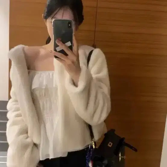 [BUNJANG] La Filer Eve Faux Fur Jacket / 라플리에 이브 퍼 자켓