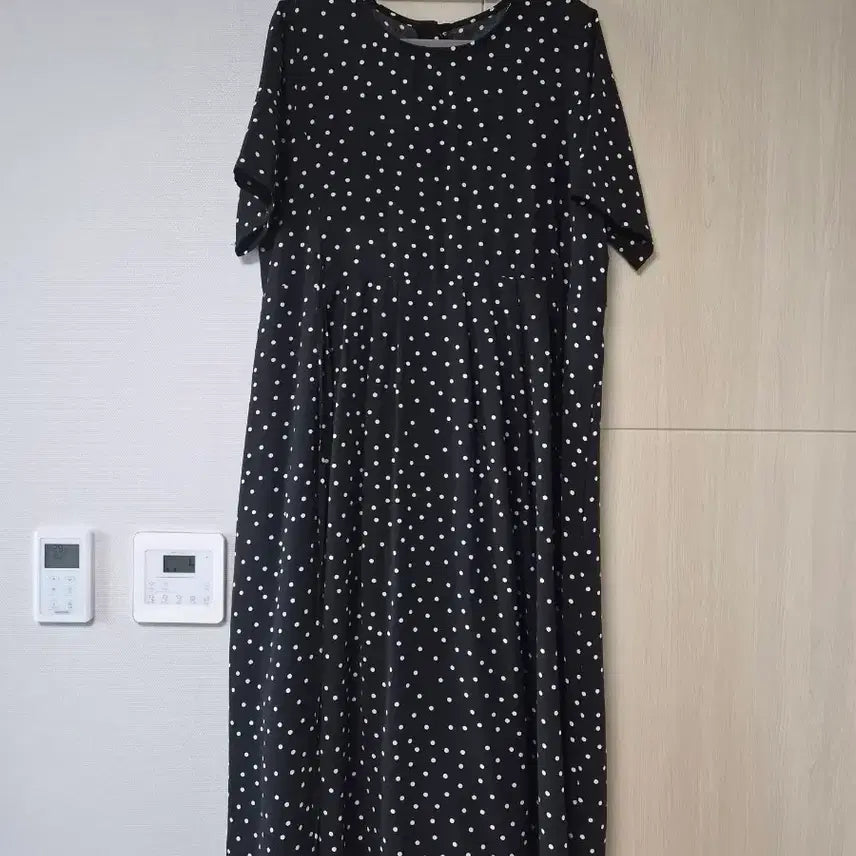 [BUNJANG] Salon de Balmi Polka Dot Dress Black / 옷장정리 도트 원피스 블랙