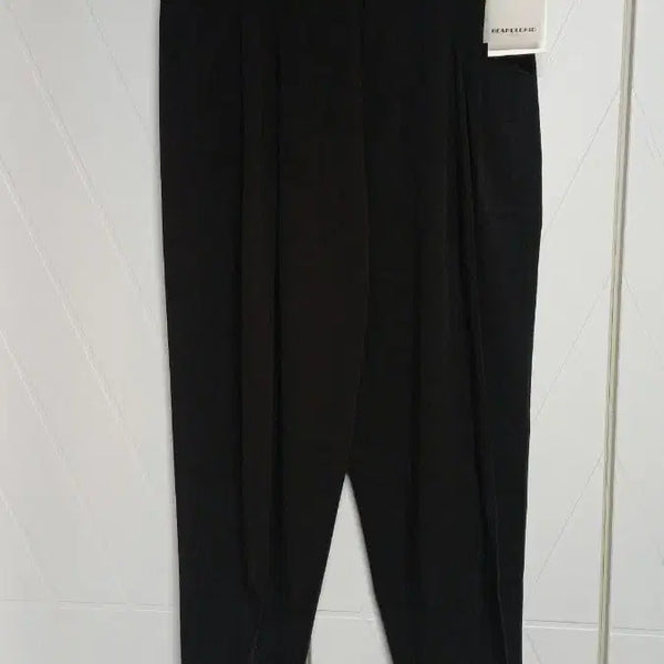 [BUNJANG] Bearded Kid Banding Silhouette Pants Men's L Black / 새제품) L 비얼디드키드 밴딩 실루엣 팬츠 남성 핀턱 와이드 슬랙스 블랙 무신사