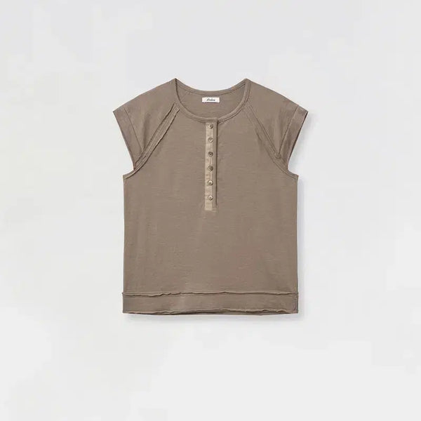 [BUNJANG] Erchiva Hatching Room Toto Henley Neck T-shirts Mud Brown / 에르치바 해칭룸Toto Henley Neck T-shirts Mud Brown