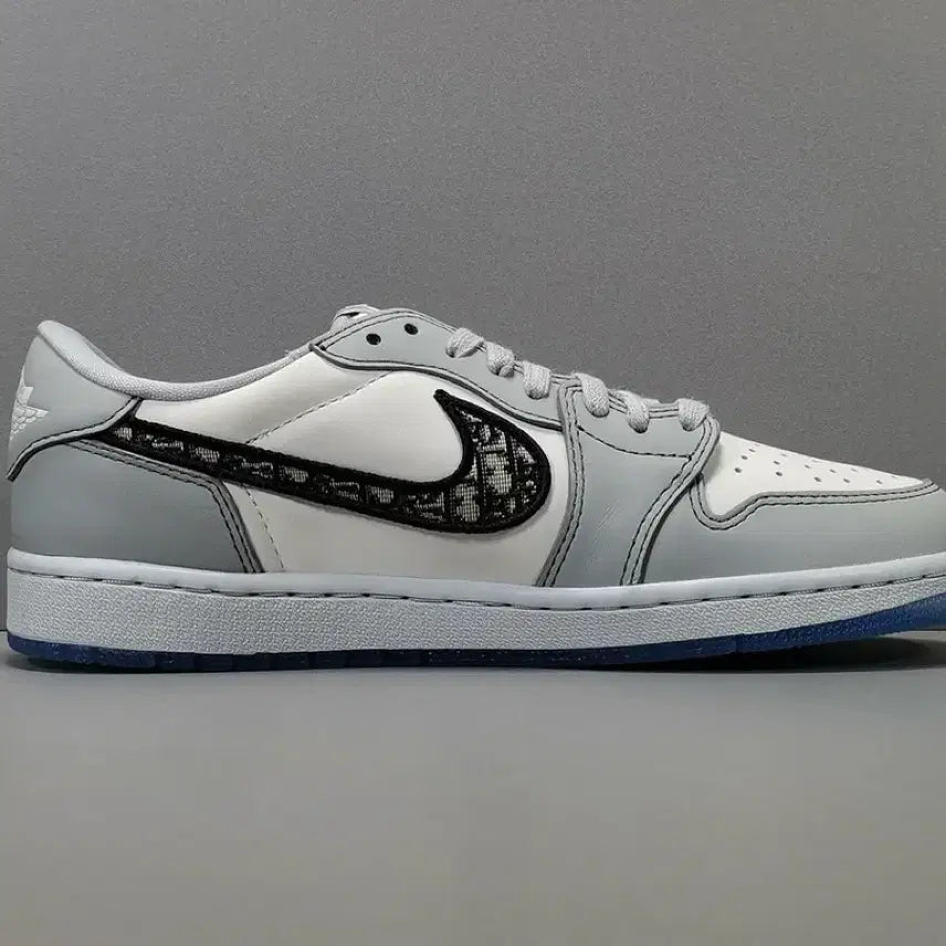 [BUNJANG] Nike Air Force 1 x Dior Jordan Sneakers / 에어포스 디올 조던