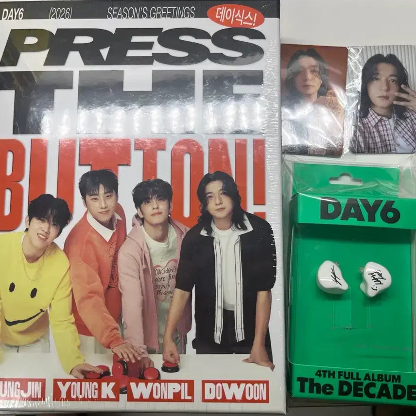 [BUNJANG] Day6 2026 Season's Greetings In-Ear Sealed Photocard Bundle Set / 데이식스 인이어, 특전포카 시그 판매