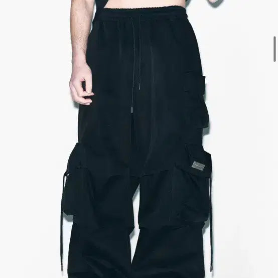 [BUNJANG] yeel SOLID POCKET WIDE BANDING PANTS Black Cargo Pants / yeel SOLID POCKET WIDE BANDING PANTS 블랙 카고 팬츠