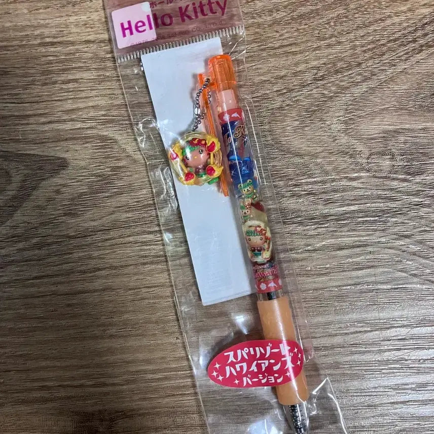 [BUNJANG] Sanrio Hello Kitty Tanning Kitty Hawaiian Kitty Ballpoint Pen / 처분) 고전 키티 태닝키티 헬로키티 하와이안 키티 볼펜