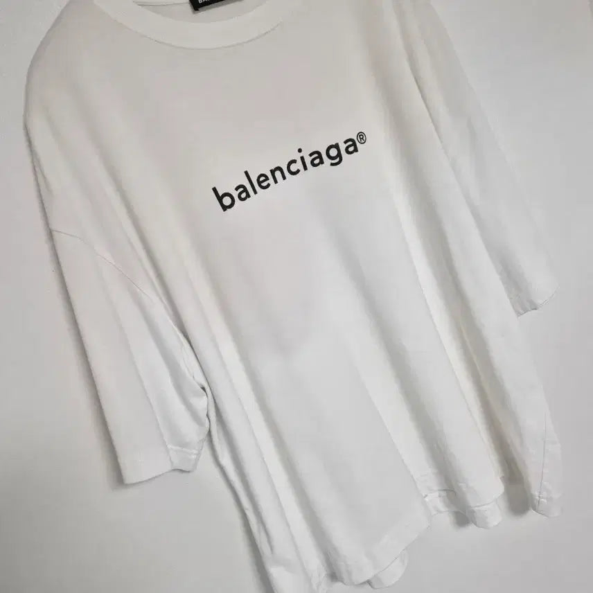 [BUNJANG] Balenciaga White Copyright Oversized Short Sleeve T-Shirt (L) / (정품) 발렌시아가 화이트 카피라이트 오버핏 반팔티 L