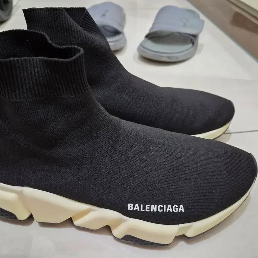 [BUNJANG] Balenciaga Speed Trainer Sneakers Black Knit / 발렌시아가 스피드러너 A+