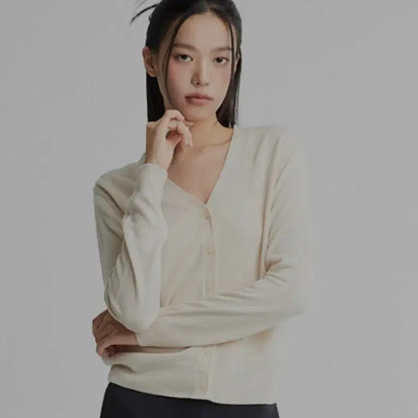 [BUNJANG] Mixxo V-Neck Cardigan Light Beige S / 미쏘 V넥 가디건 라이트베이지 S