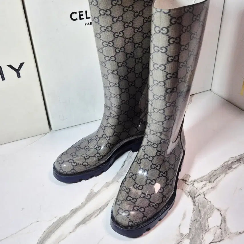 [BUNJANG] Gucci GG Logo Rain Boots / (정품) 구찌 GG 로고 레인부츠 장화 35