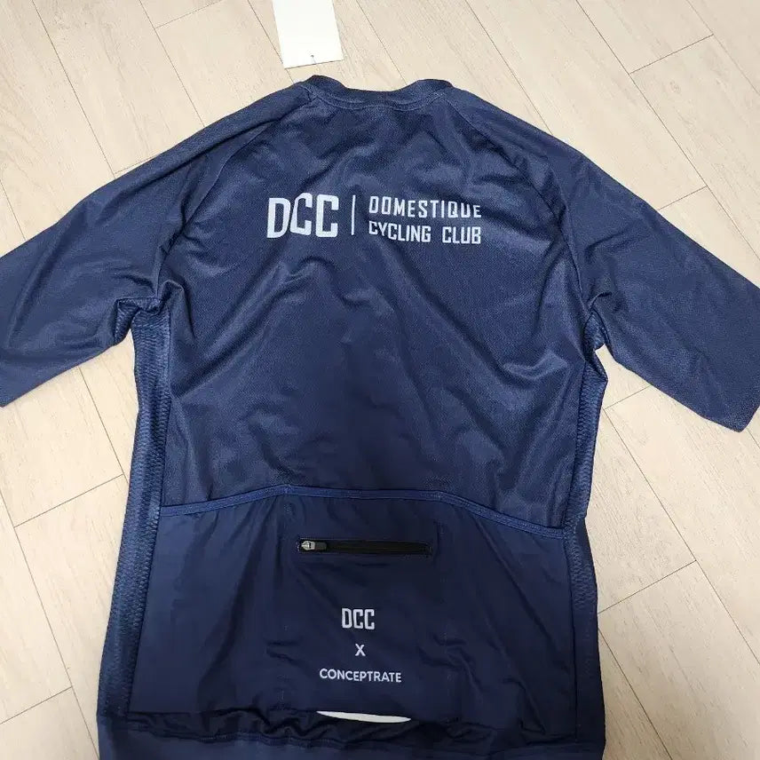 [BUNJANG] DCC Domestique Cycling Club Jersey L / DCC 도메스티끄 사이클링 클럽져지L